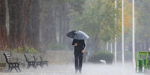 تداوم بارش باران و وزش باد در بعضی استانها